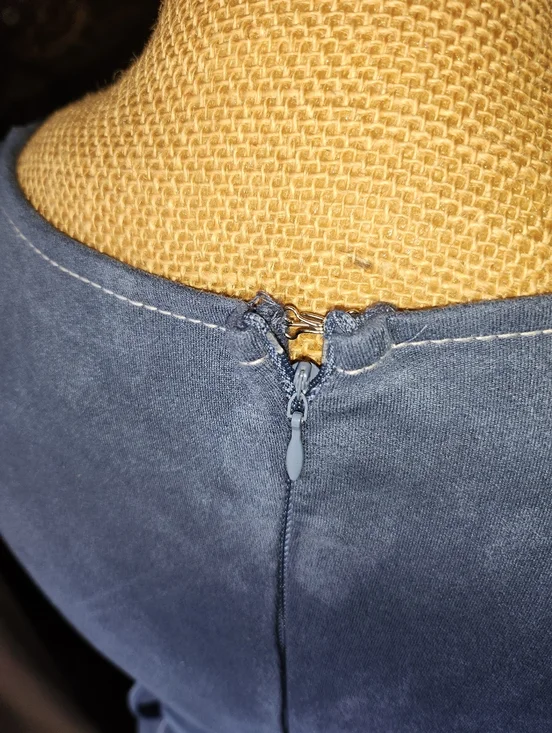 Scoop V-Neck Light Blue Belted Knit Dress - Picture 4 of 6